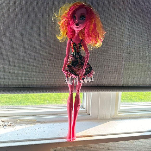 big monster doll hight - Picture 1 of 2